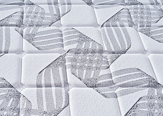 Thực tế Gel cách âm Nệm Memory Foam với Cuộn dây Lò xo Thân thiện với Da Bền